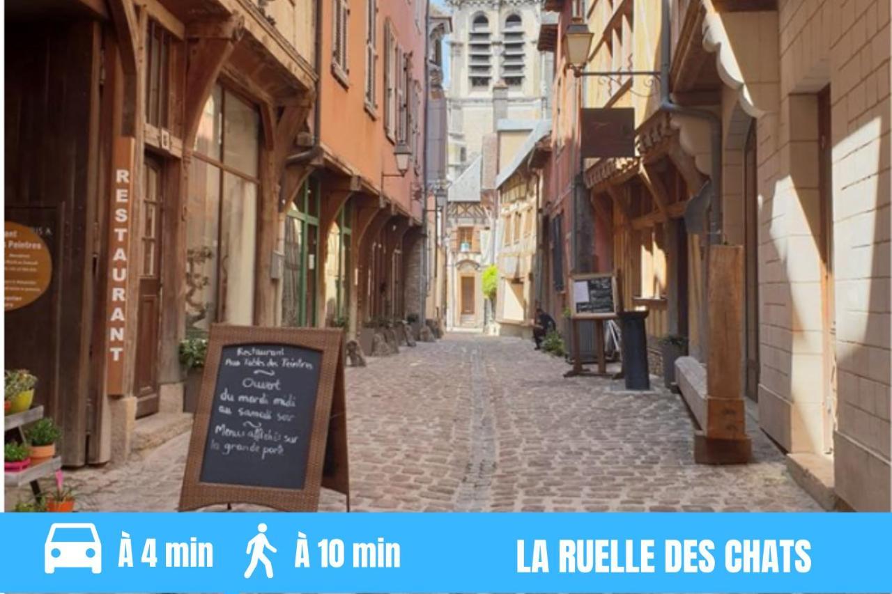 Joli Studio Meuble Tout Equipe Hyper Centre Wifi Apartment Troyes Exterior photo